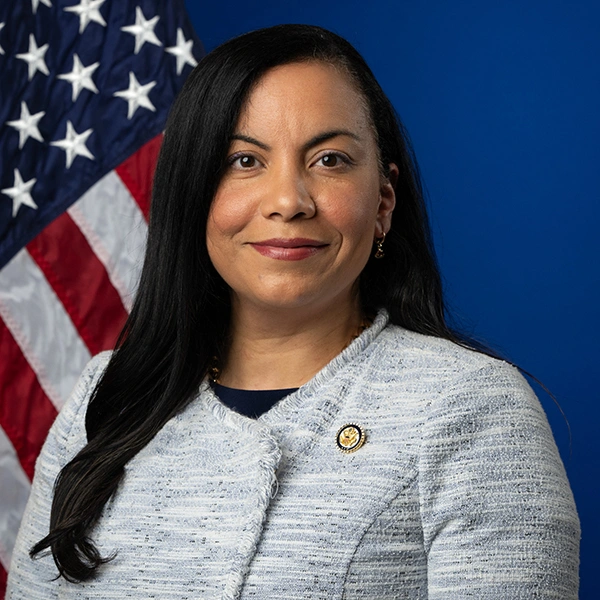 Analilia Mejia